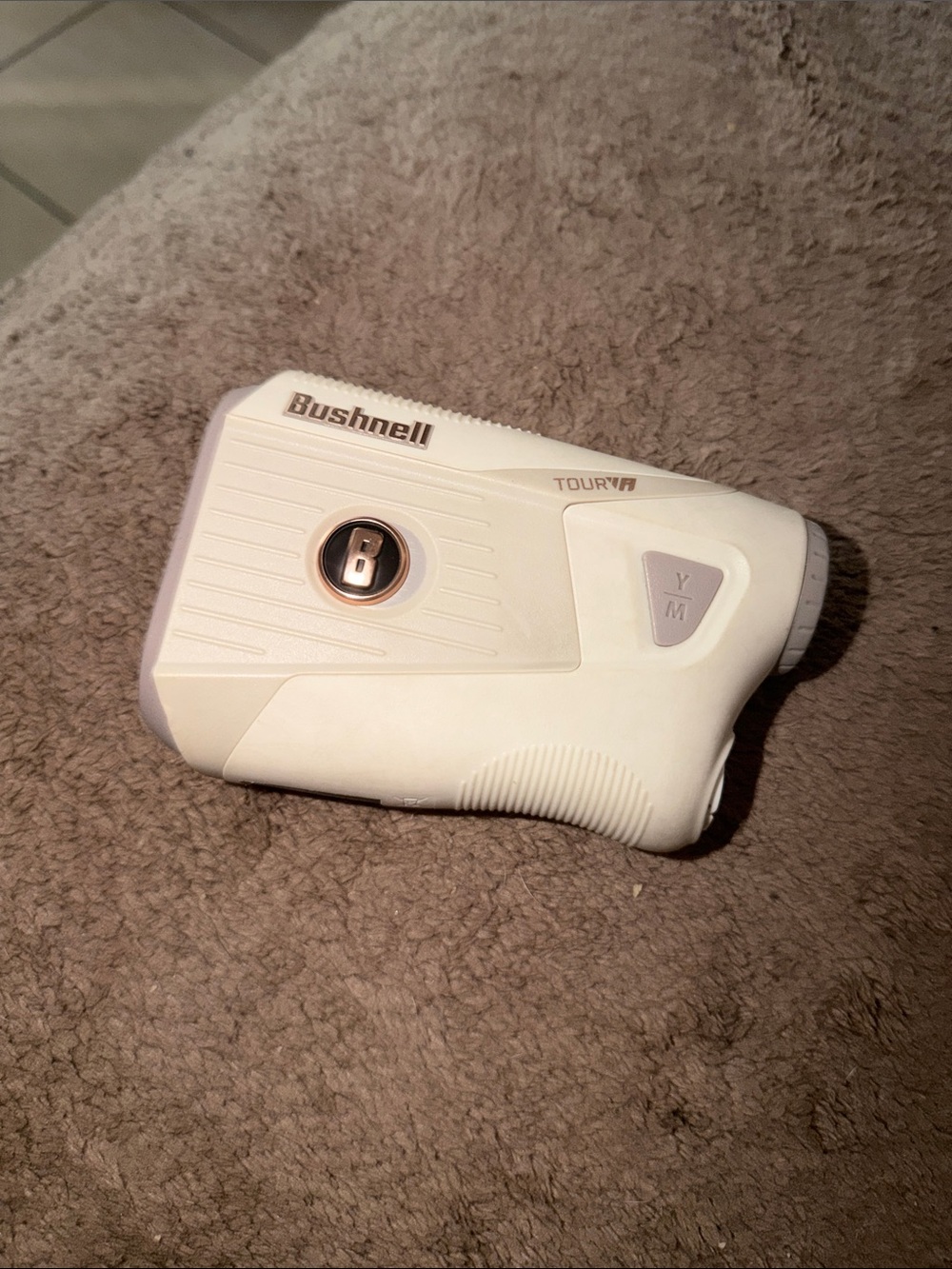 bushnell champagne gold tour rangefinder